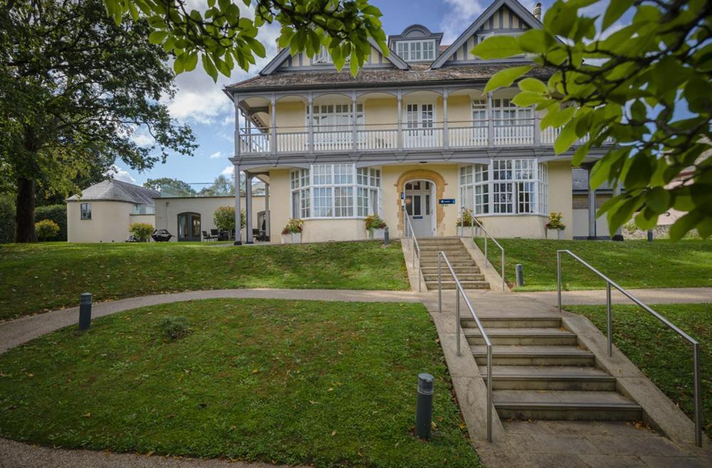 فندق Northgate House بكفاستلاي المظهر الخارجي الصورة